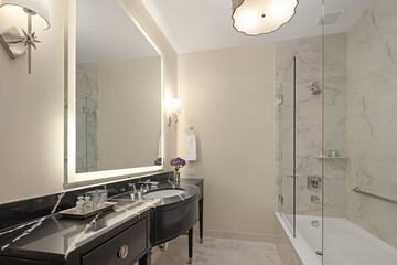 Room 15 of 62