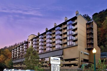 Edgewater Hotel - Gatlinburg