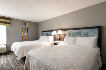 Room 27 of 40