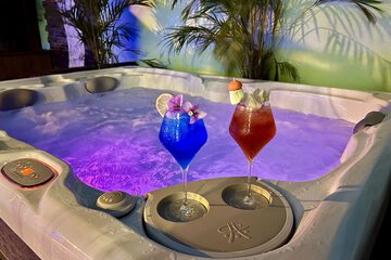 Private spa tub
