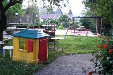 Children's play area - outdoor