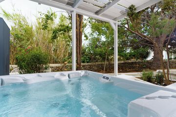Jetted tub