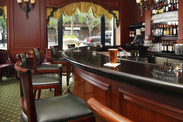 Lounge 140 of 155