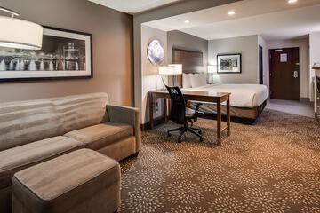 Room 18 of 25
