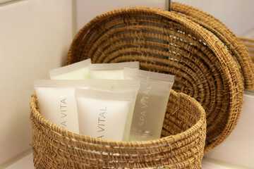 Bathroom amenities