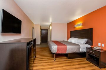 Room 30 of 40