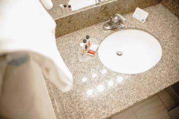 Bathroom amenities