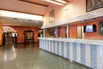 Concierge desk