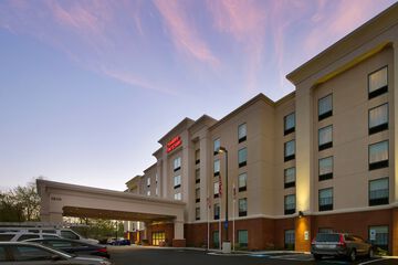 Hotel 2 of 32
