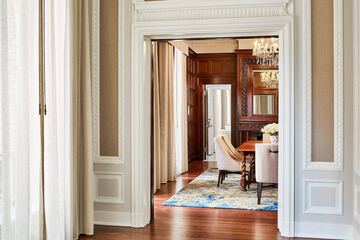 Room 47 of 136