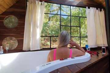 Private spa tub