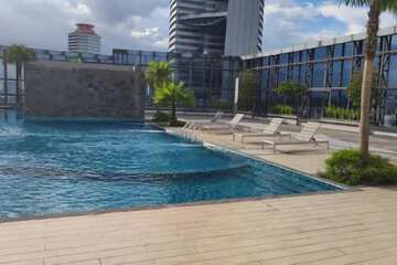 Rooftop pool