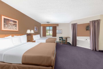 Room 8 of 40