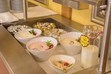 Breakfast buffet