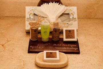 Bathroom amenities