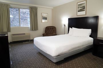Room 33 of 49