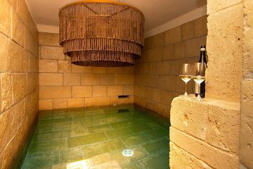 Private pool