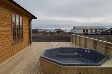 Private spa tub
