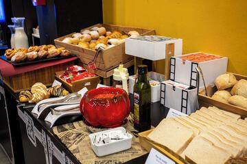 Breakfast buffet