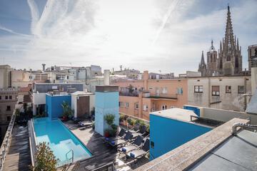 Rooftop pool
