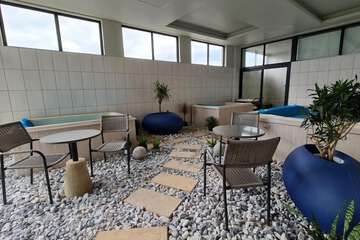 Indoor spa tub