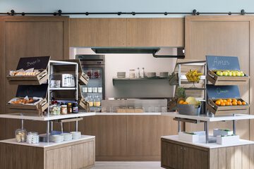 Breakfast/Coffee Service 37 of 45