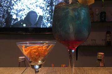 Poolside bar