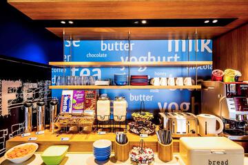 restaurant cafeteria