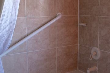 Jetted tub