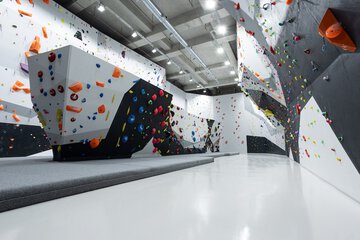 Rock climbing wall - indoor