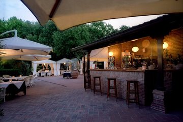 Poolside bar