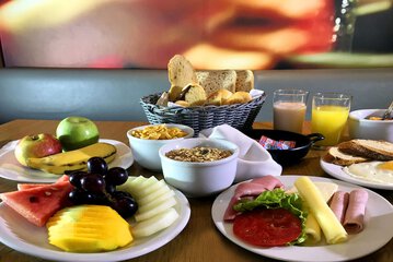 Breakfast meal