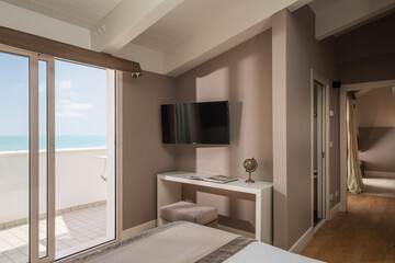 Beach/ocean view