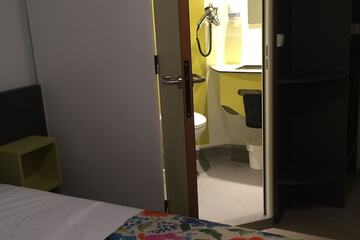 Room amenity