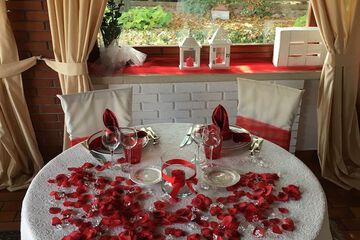 Couples dining