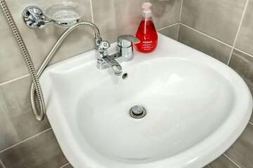 Bathroom sink