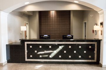 Check-in/check-out kiosk