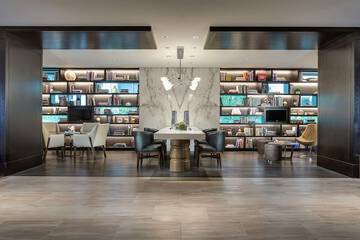 Business Center 42 of 45