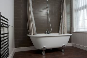 Deep soaking bathtub