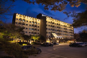 Front of property - evening/night