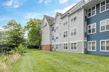 Pet-friendly amenities