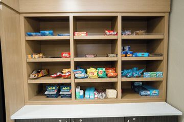 Snack bar