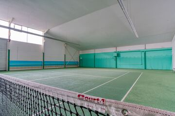 Tennis court