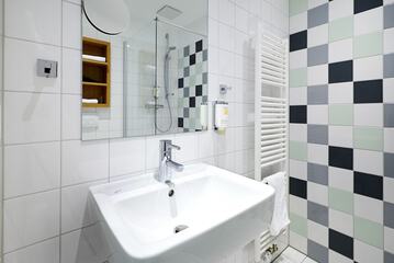 Bathroom sink