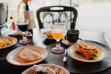 Breakfast meal
