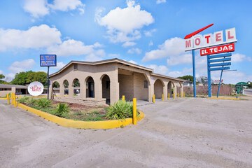 El Tejas Motel