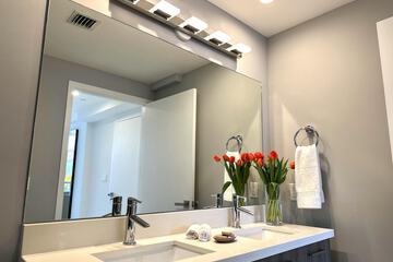 Bathroom sink