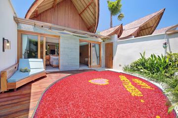 Private pool