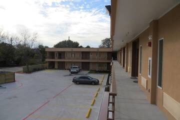 Property Grounds 33 of 33