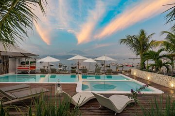 Infinity pool
